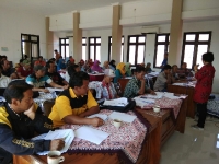 Bintek Kewirausahaan bagi Buruh Tani Tembakau dan Tenaga Kerja Rokok untuk Alih Profesi